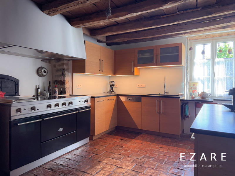 Maison - 380 m² - 11 pièces