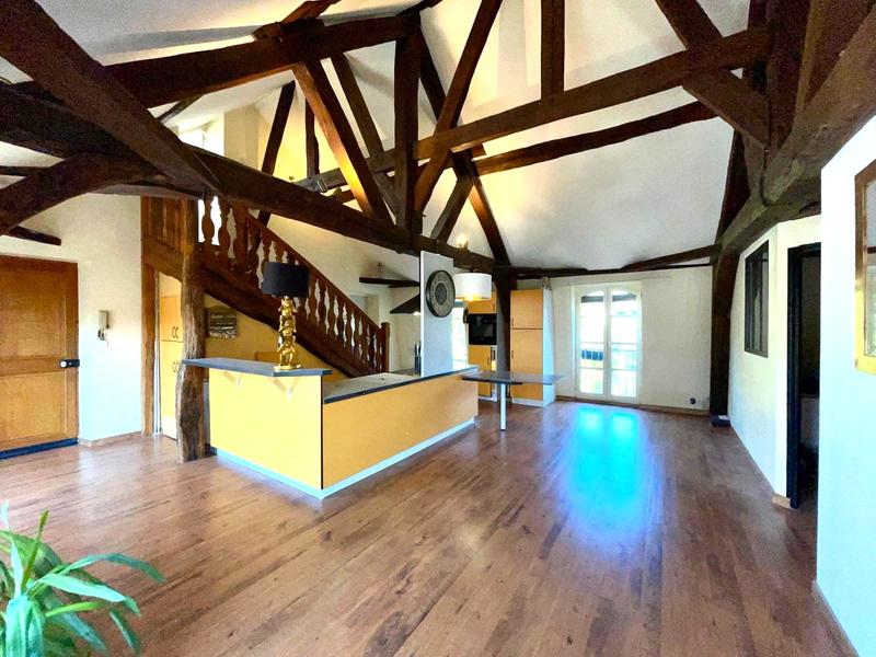 Appartement - 77 m² - 3 pièces