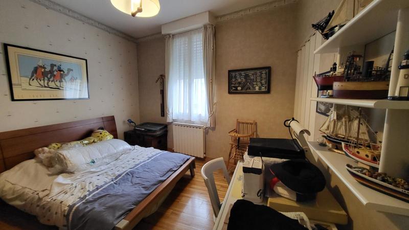 Maison - 229 m² - 8 pièces