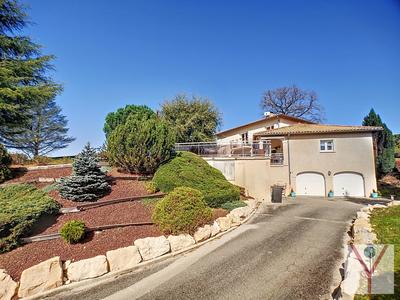 Maison - 258 m² - 7 pièces