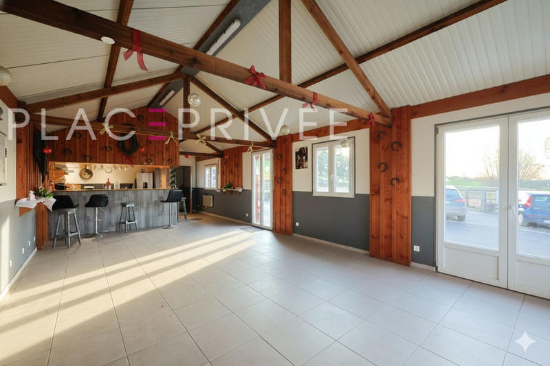 Maison de domaine équestre - 320 m² - 11 pièces