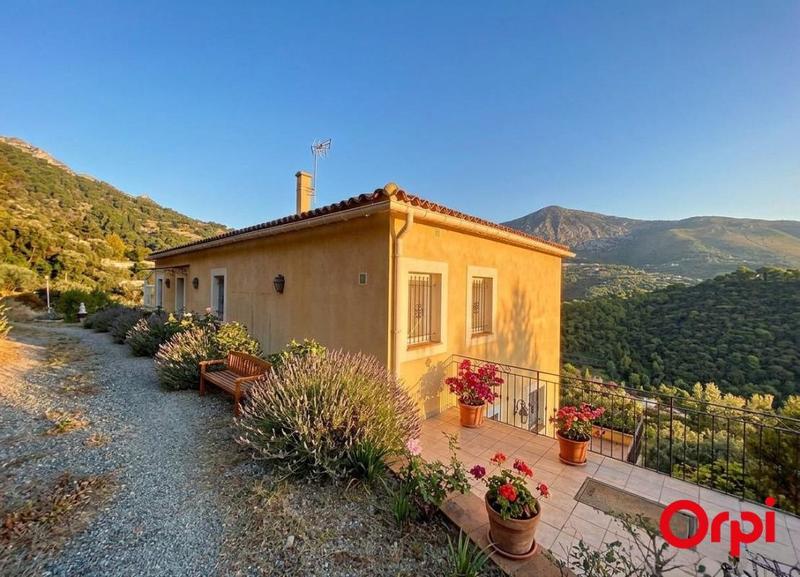 Maison - 515 m² - 11 pièces