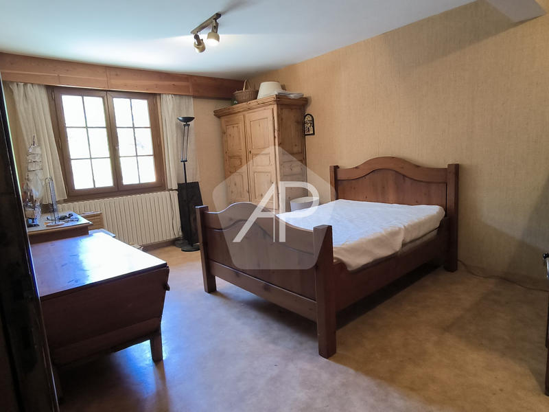 Maison - 155 m² - 8 pièces