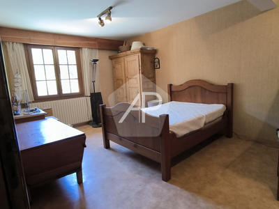 Maison - 155 m² - 8 pièces