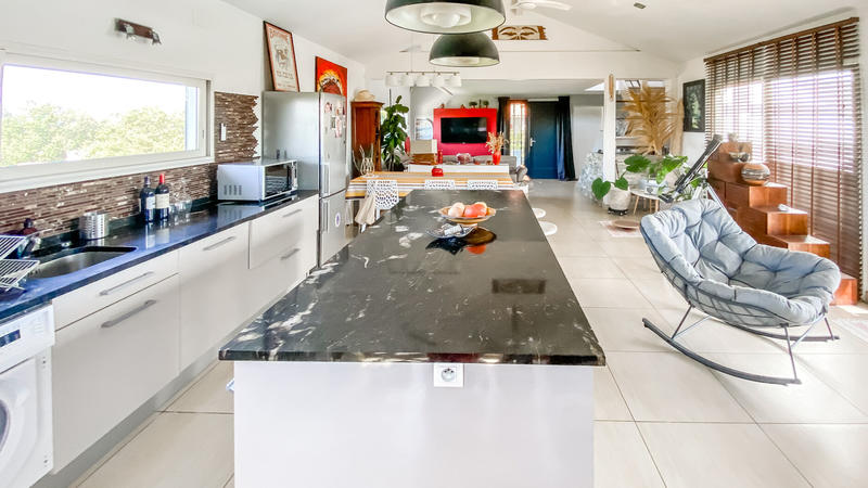 Villa - 147 m² - 6 pièces