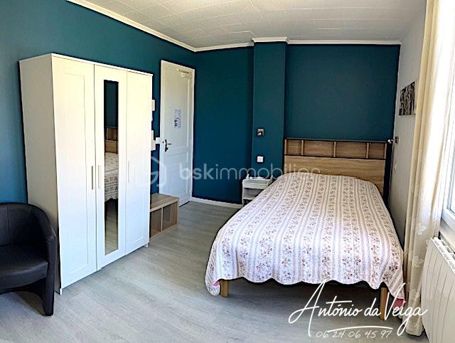 Bureau - 355 m² - 25 pièces