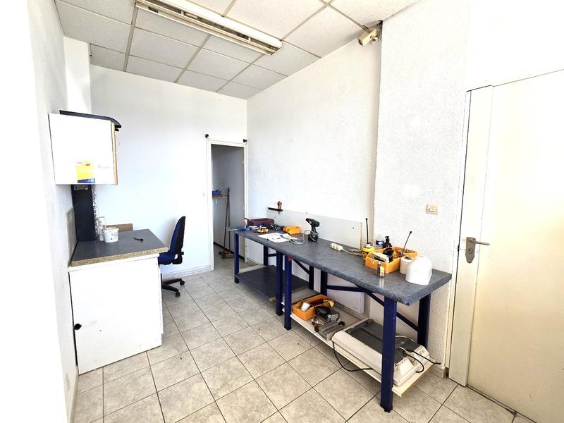 Local d'activités - 31 m² - 2 pièces