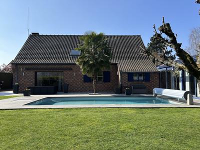 Maison - 170 m² - 6 pièces