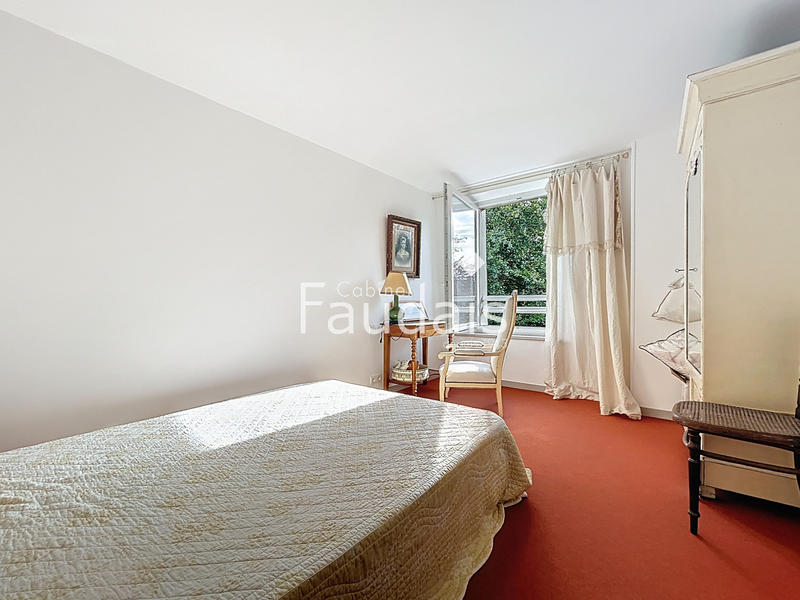 Maison - 149 m² - 7 pièces