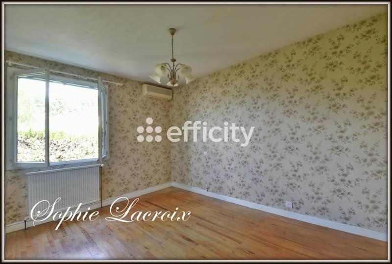 Maison - 93 m² - 5 pièces