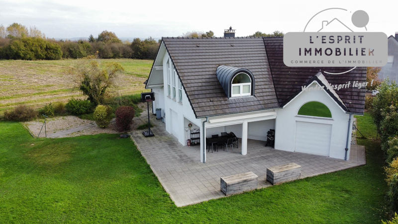 Villa - 225 m² - 6 pièces