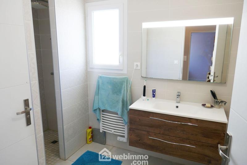 Villa - 100 m² - 4 pièces