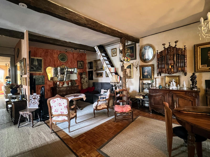 Immeuble - 385 m² - 8 pièces