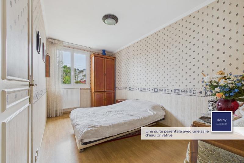 Maison - 96 m² - 4 pièces