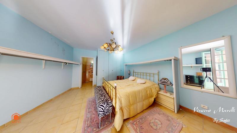 Maison - 195 m² - 6 pièces