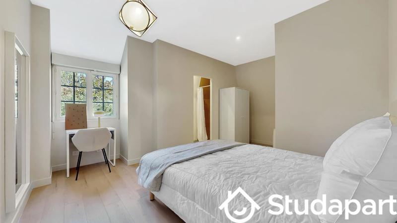 Chambre - 14 m² - 1 pièce