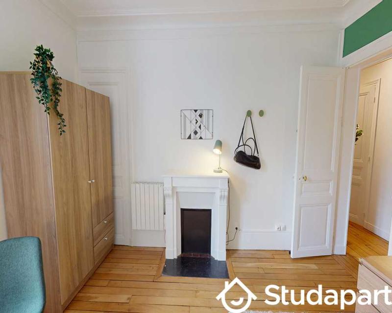 Chambre - 60 m² - 1 pièce