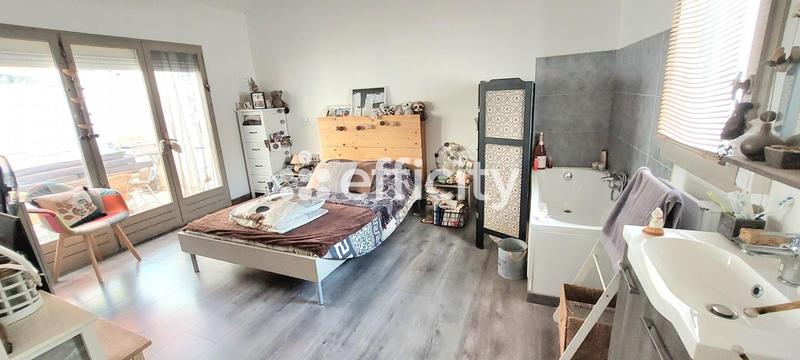 Villa - 180 m² - 7 pièces