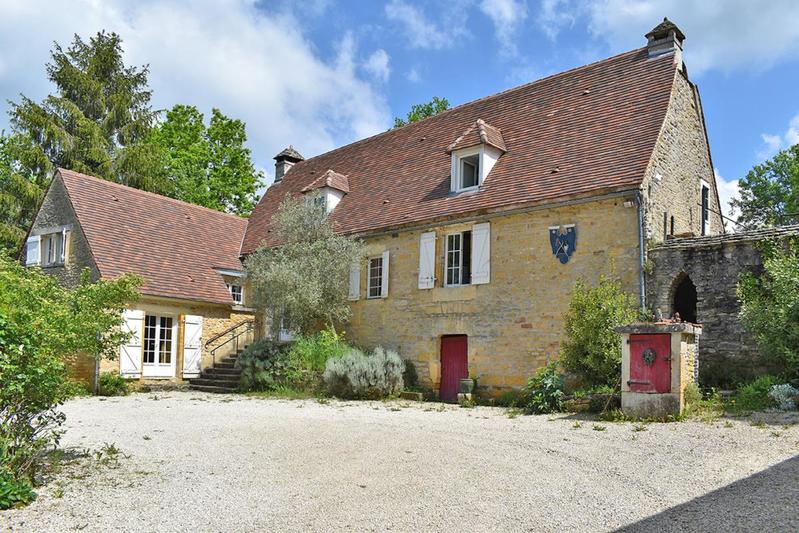 Maison - 139 m² - 6 pièces