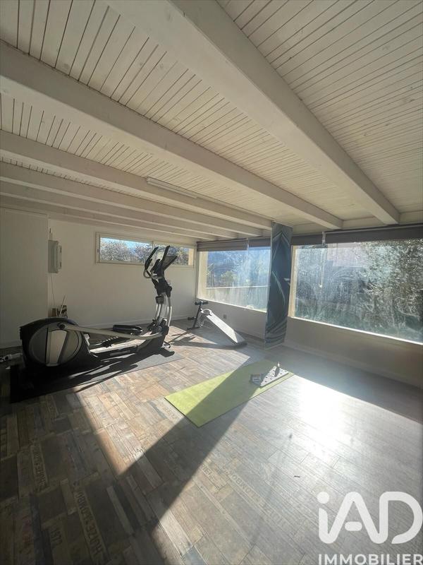 Maison - 161 m² - 5 pièces