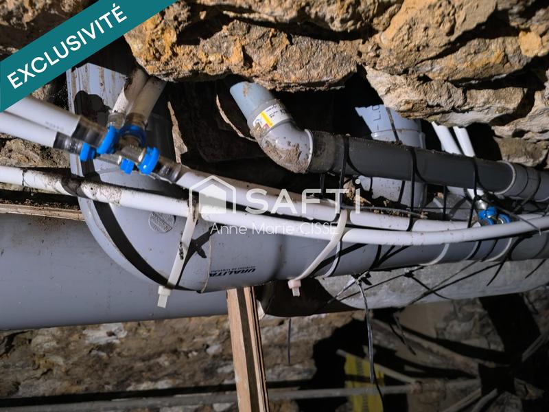 Maison - 300 m² - 5 pièces