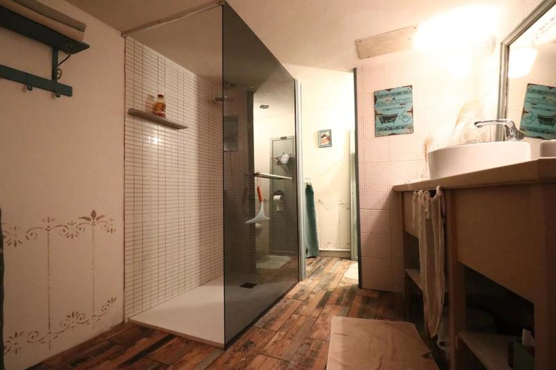 Maison en pierre - 350 m² - 8 pièces