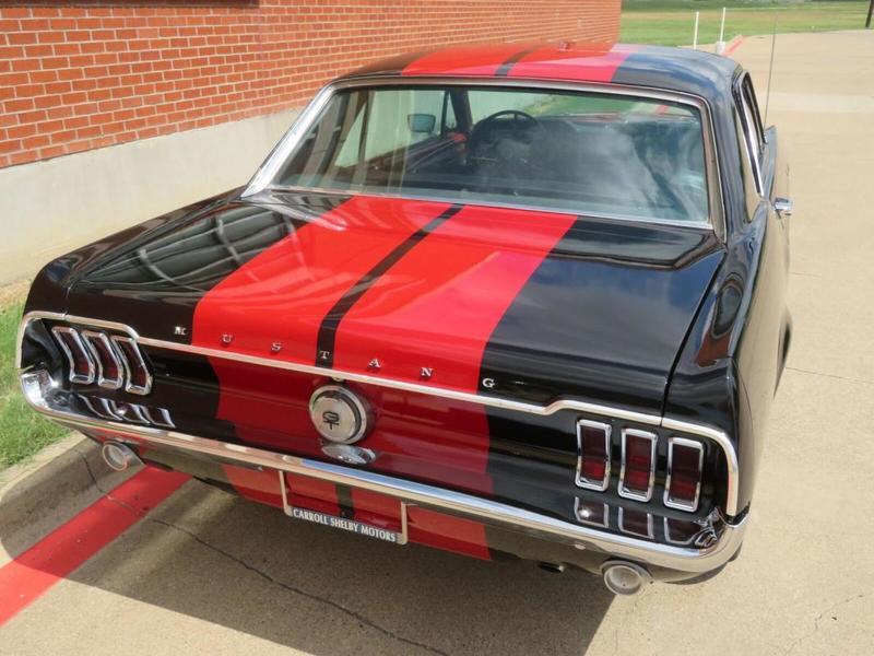 Ford Mustang coupé V8