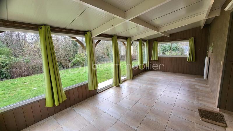 Pavillon - 210 m² - 8 pièces