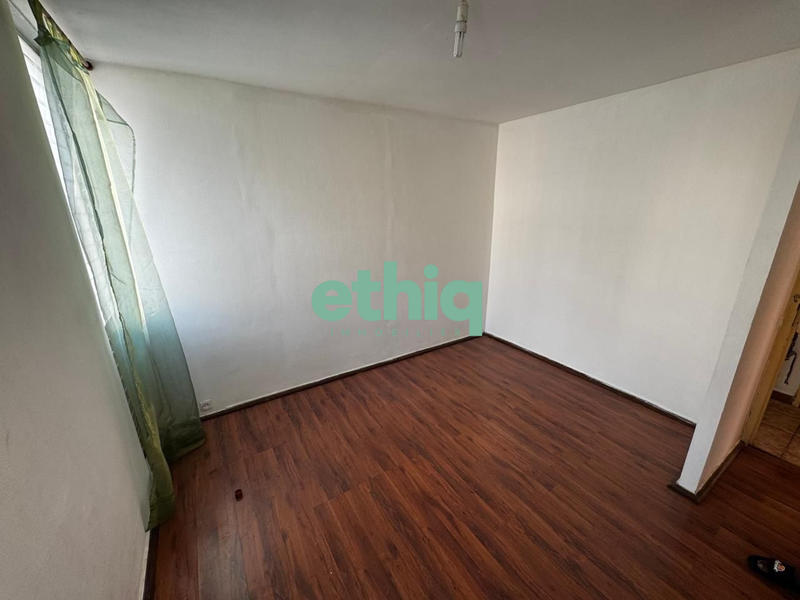 Appartement - 100 m² - 5 pièces