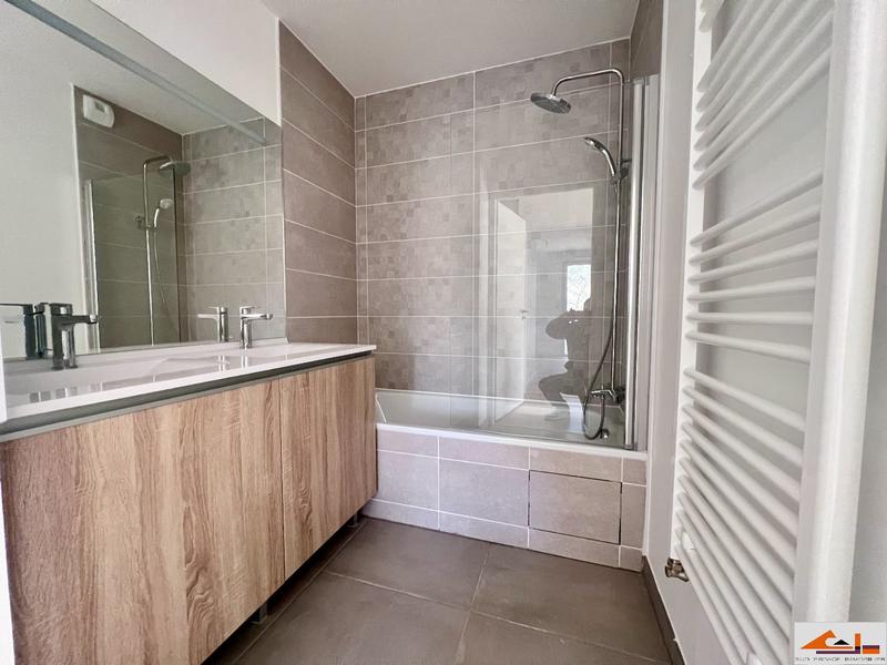 Appartement - 94 m² - 4 pièces