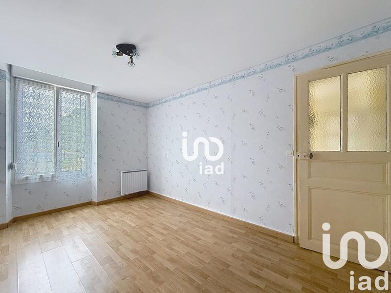 Maison - 99 m² - 5 pièces