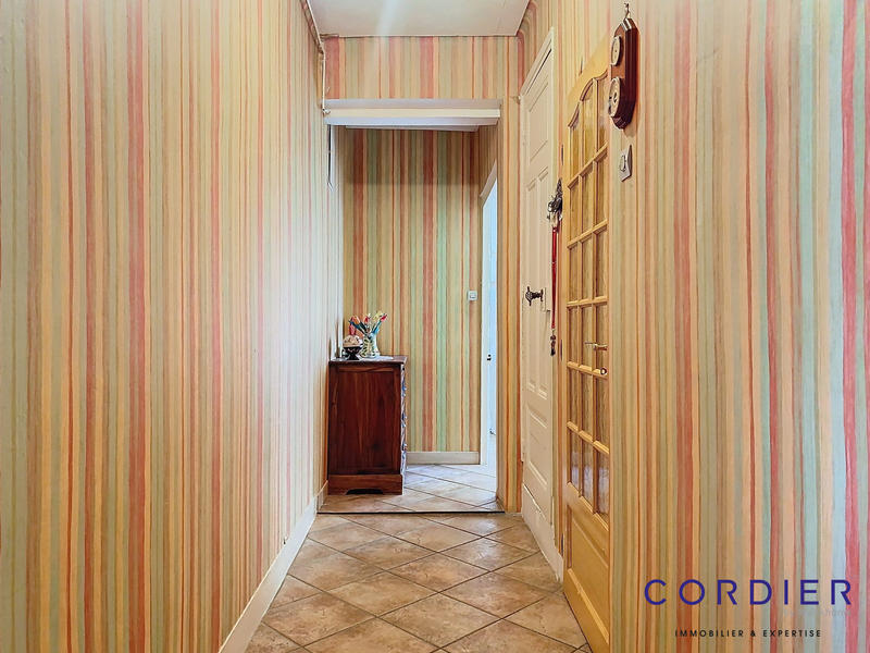 Appartement - 111 m² - 4 pièces