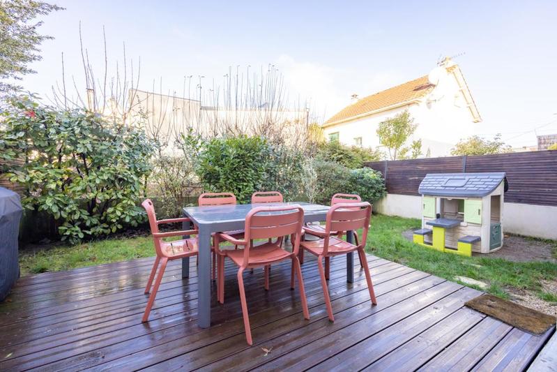 Maison - 95 m² - 5 pièces