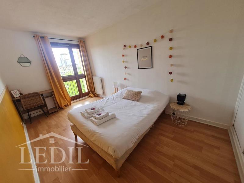 Appartement - 92 m² - 4 pièces