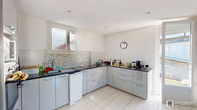 Maison - 138 m² - 5 pièces