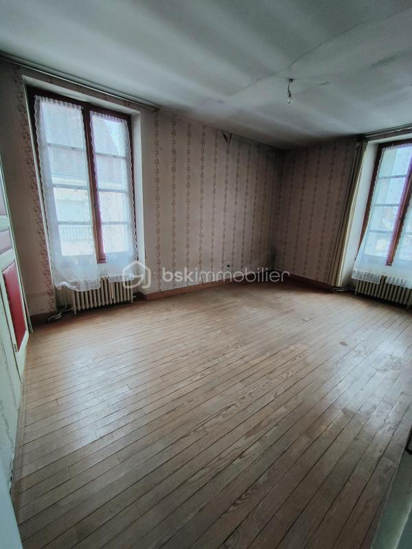 Maison de bourg - 92 m² - 4 pièces