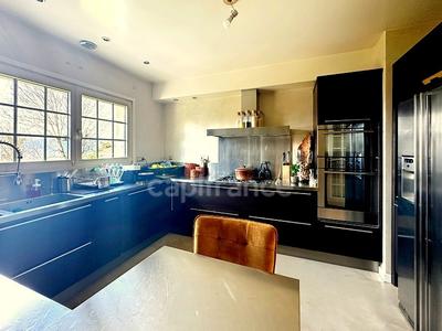 Maison - 183 m² - 4 pièces