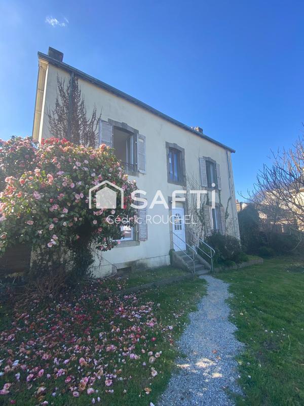 Maison - 137 m² - 8 pièces