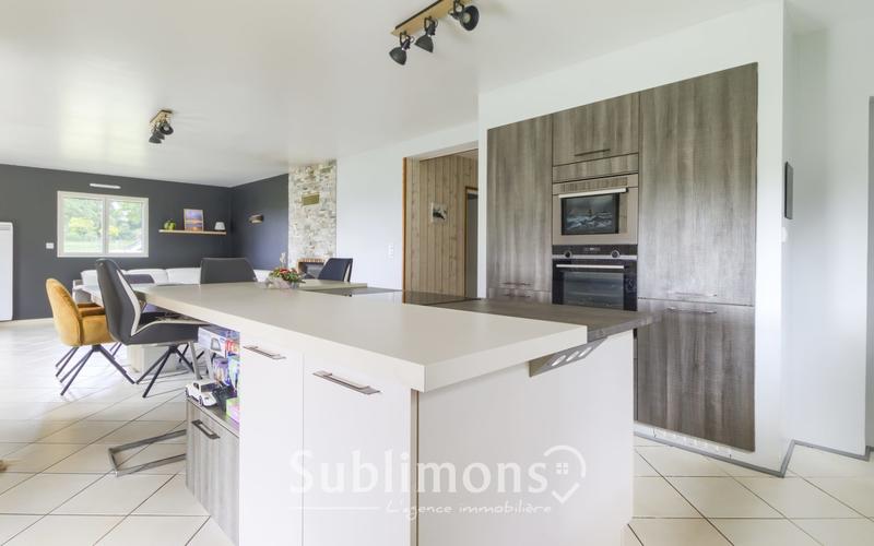 Maison traditionnelle - 145 m² - 7 pièces