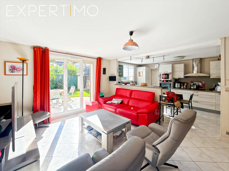 Maison - 104 m² - 5 pièces