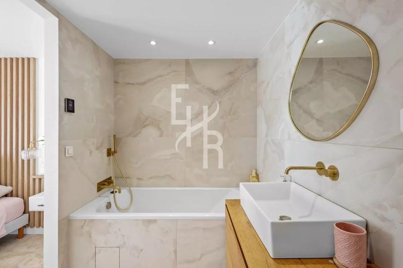 Villa - 204 m² - 7 pièces