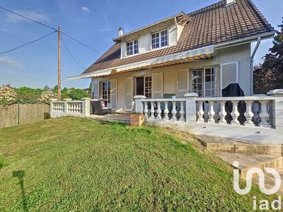 Maison - 140 m² - 8 pièces