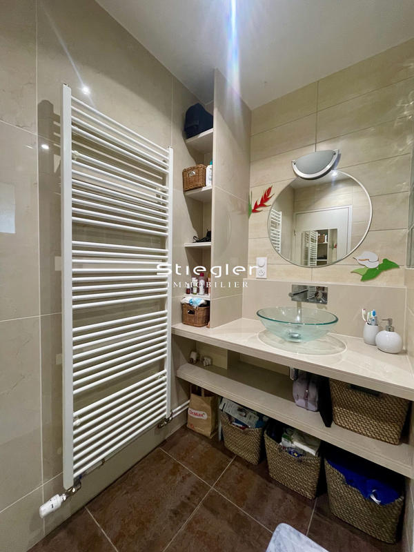 Appartement - 65 m² - 3 pièces