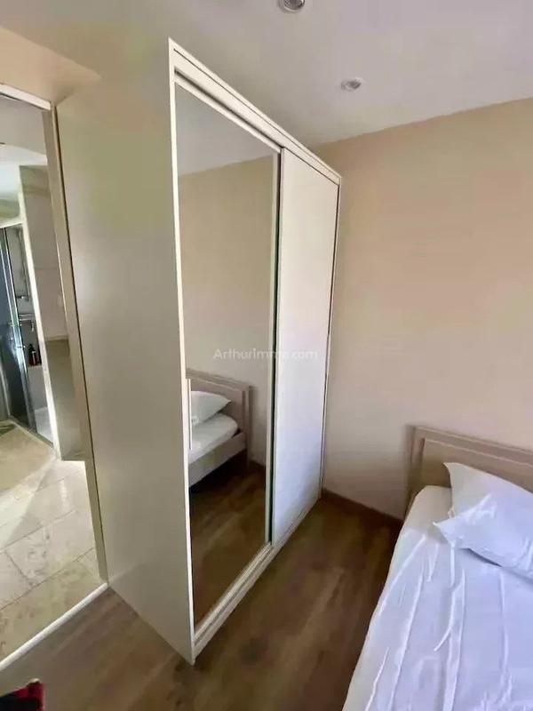 Immeuble - 110 m² - 6 pièces