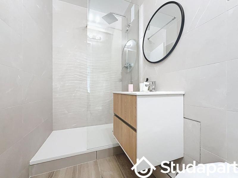 Chambre - 9 m² - 1 pièce