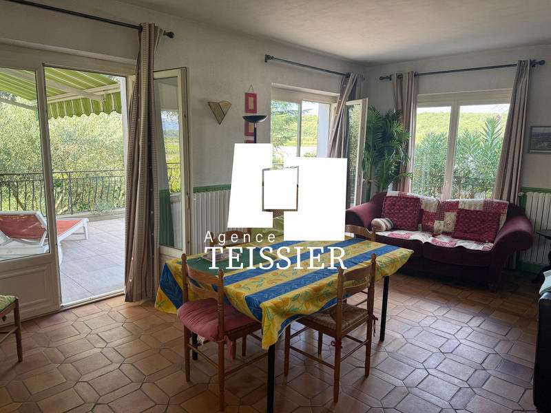 Maison - 184 m² - 5 pièces