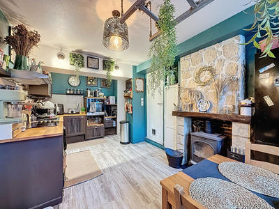 Maison - 94 m² - 3 pièces