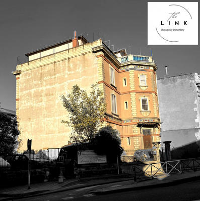 Maison - 227 m² - 9 pièces