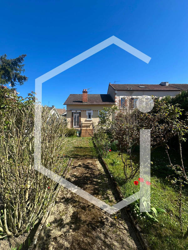 Maison - 80 m² - 4 pièces