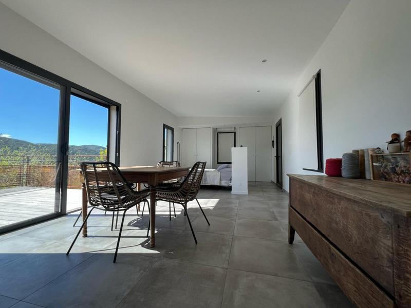 Maison - 120 m² - 6 pièces